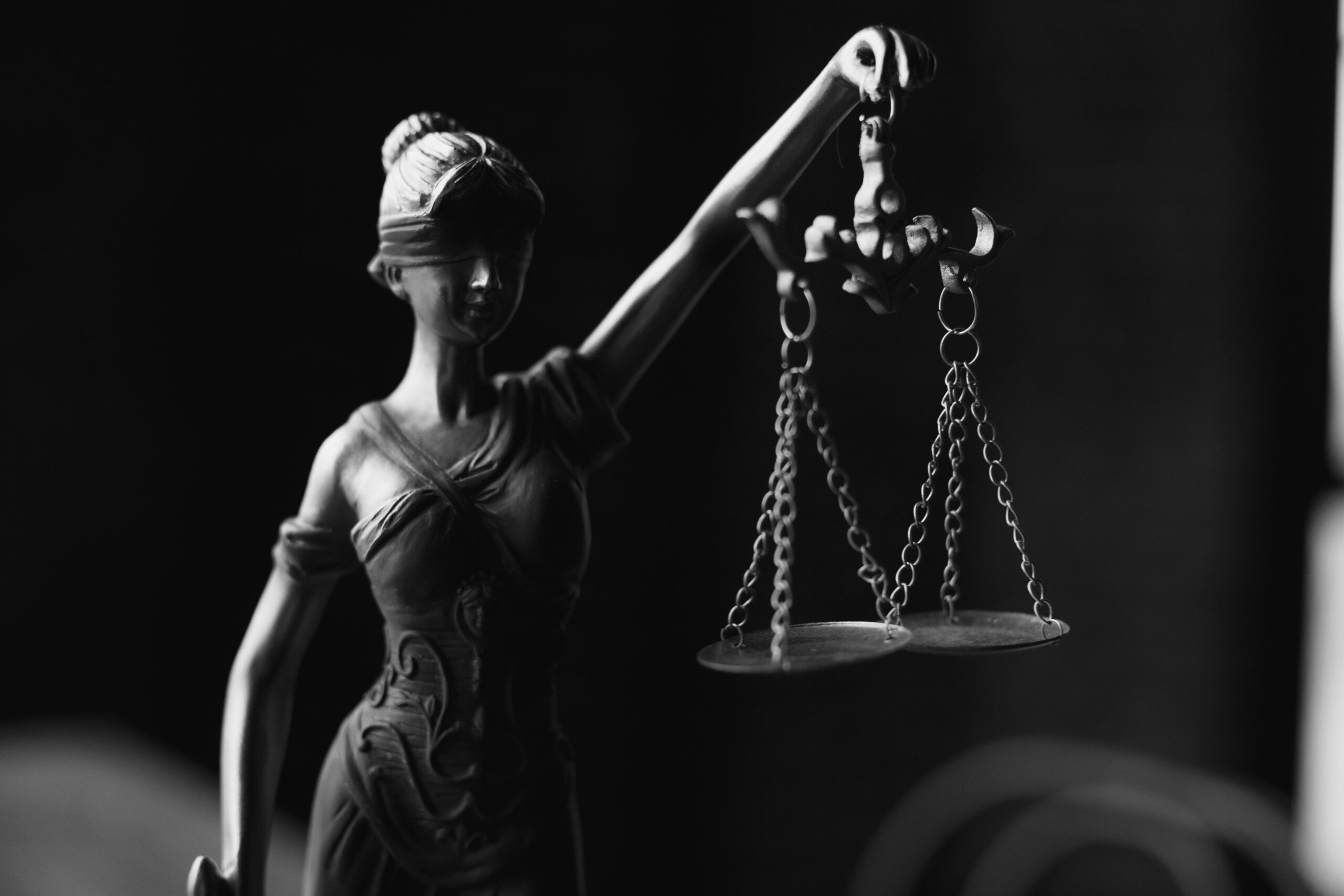 lady-justice Knowledgeable and Assertive Cleveland DUI Attorney
